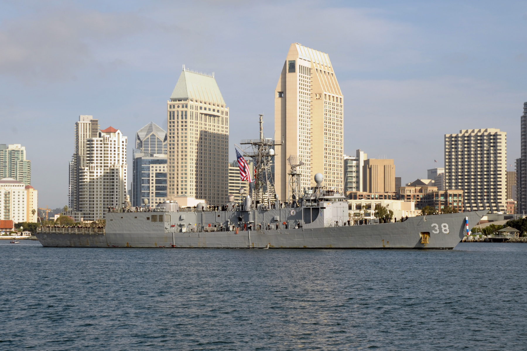 USS CURTS FFG-38 am 04.12.2012 in San DiegoBild: U.S. Navy