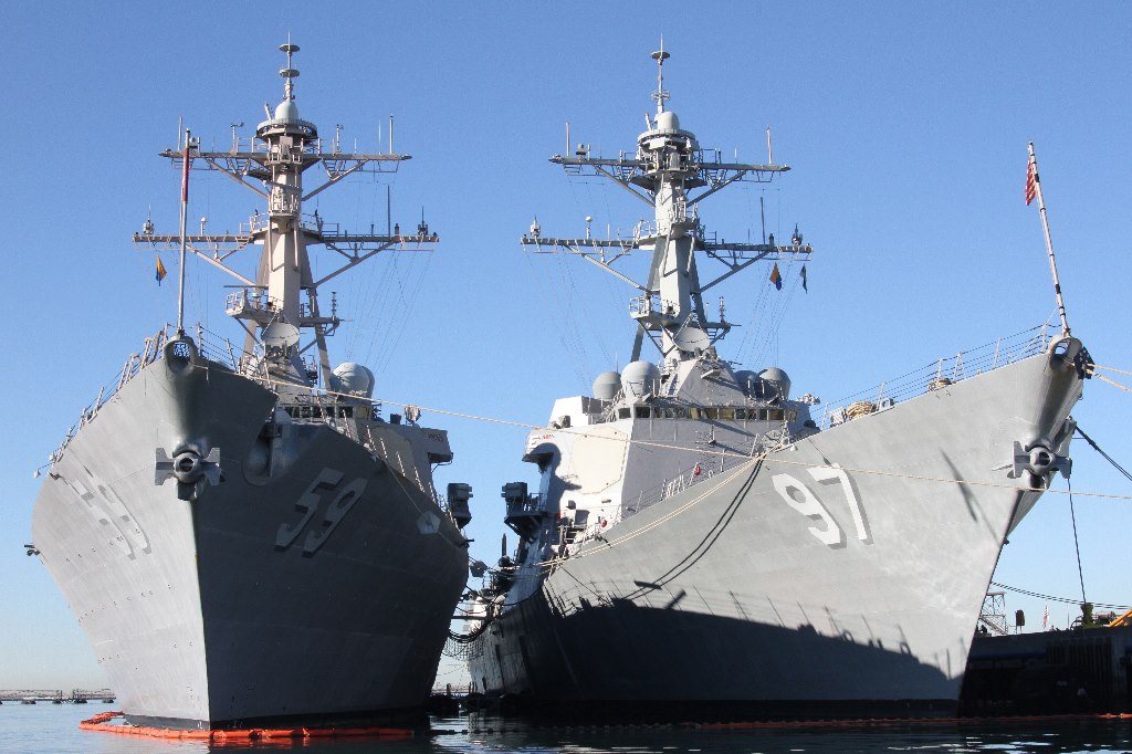 USS RUSSELL und USS HALSEY in San DiegoBild: USS RUSSELL Facebook Seite