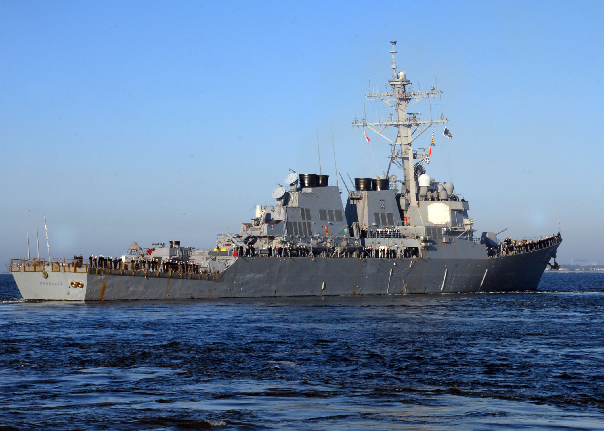 USS GONZALAZ DDG-66 am 04.01.2013 in NorfolkBild: U.S. Navy