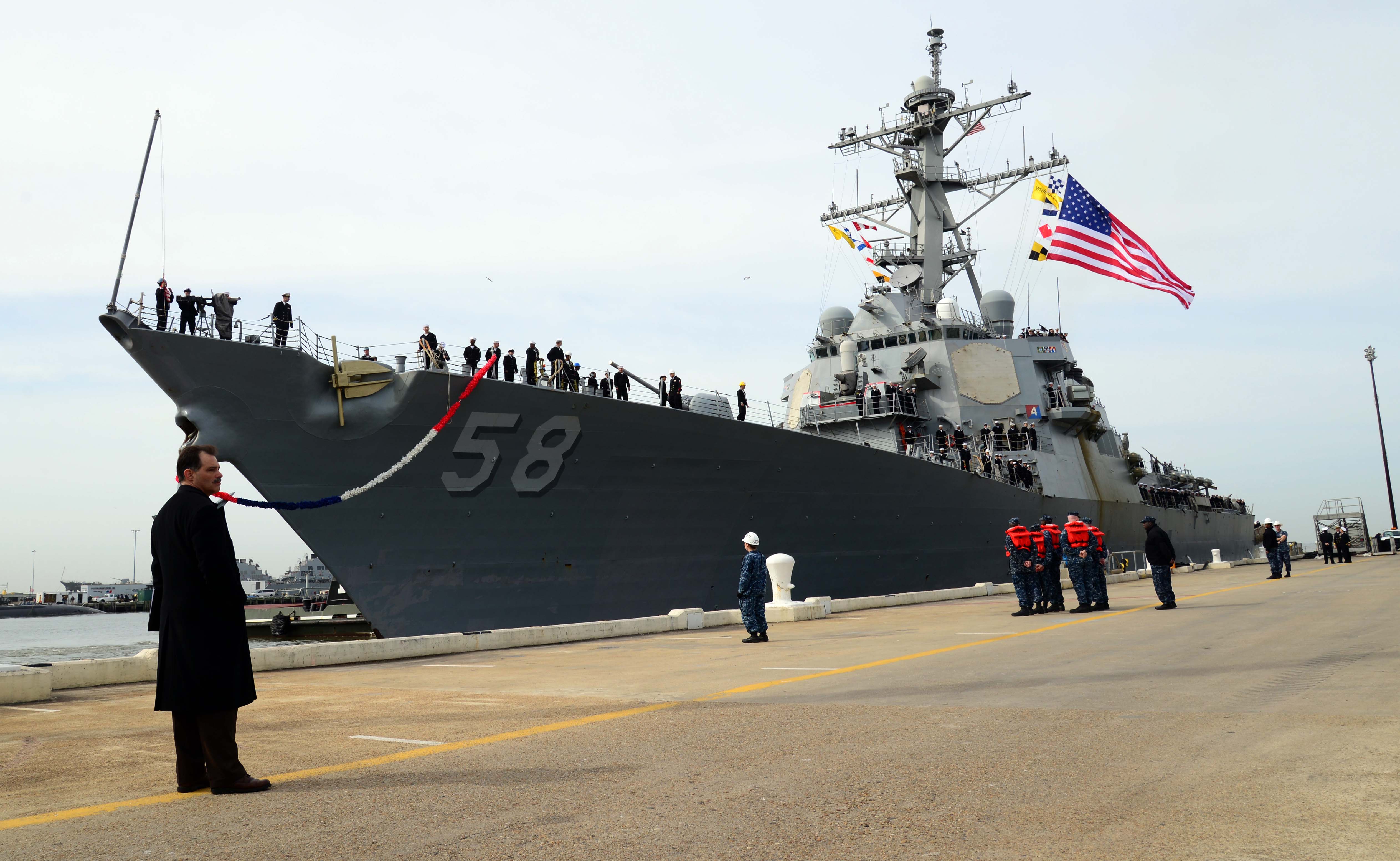 USS LABOON DDG-58 Ankunft Norfolk 11.03.2013Bild: U.S.Navy