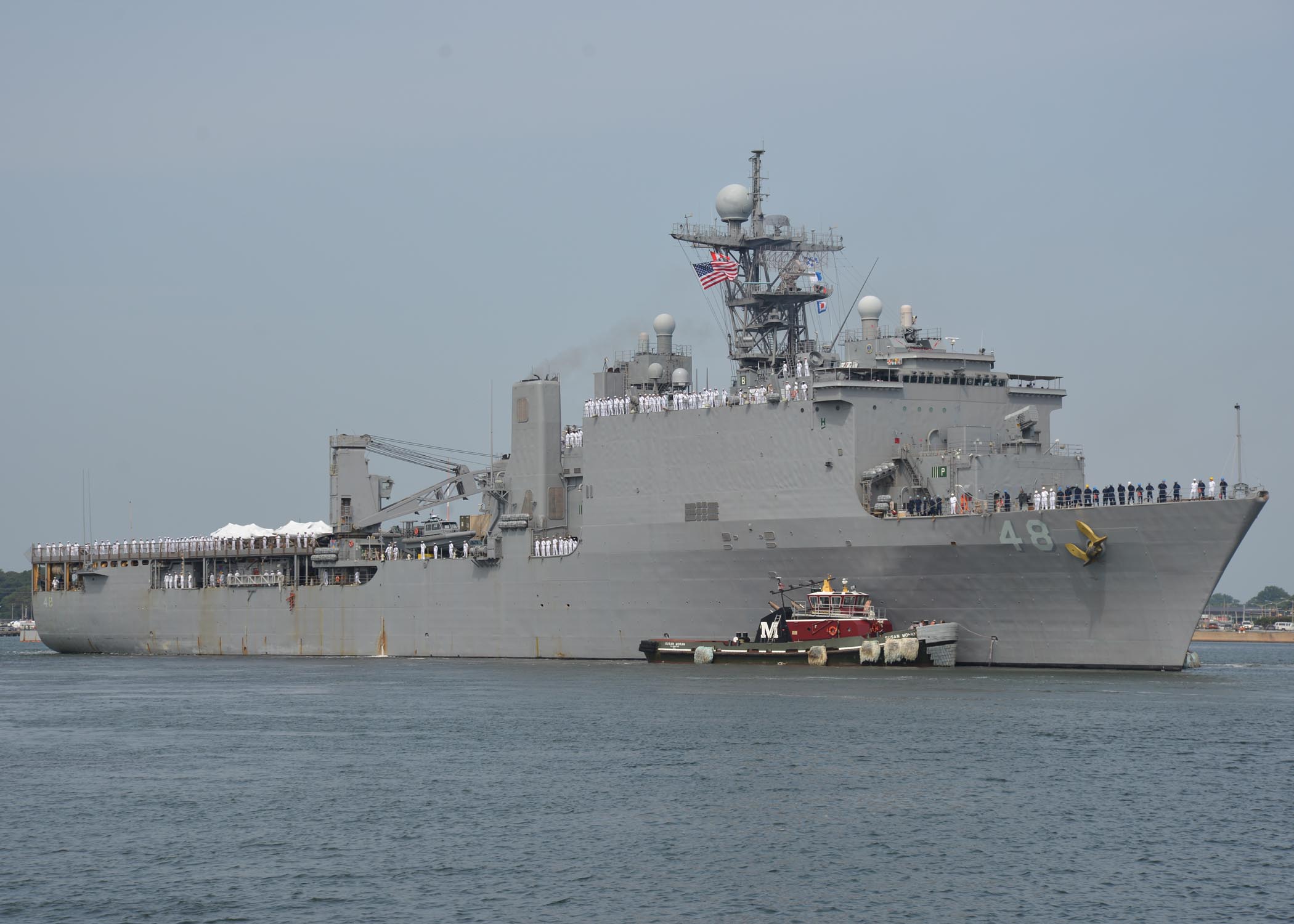 USS ASHLAND LSD-48 am 27.06.2013Bild: U.S. Navy