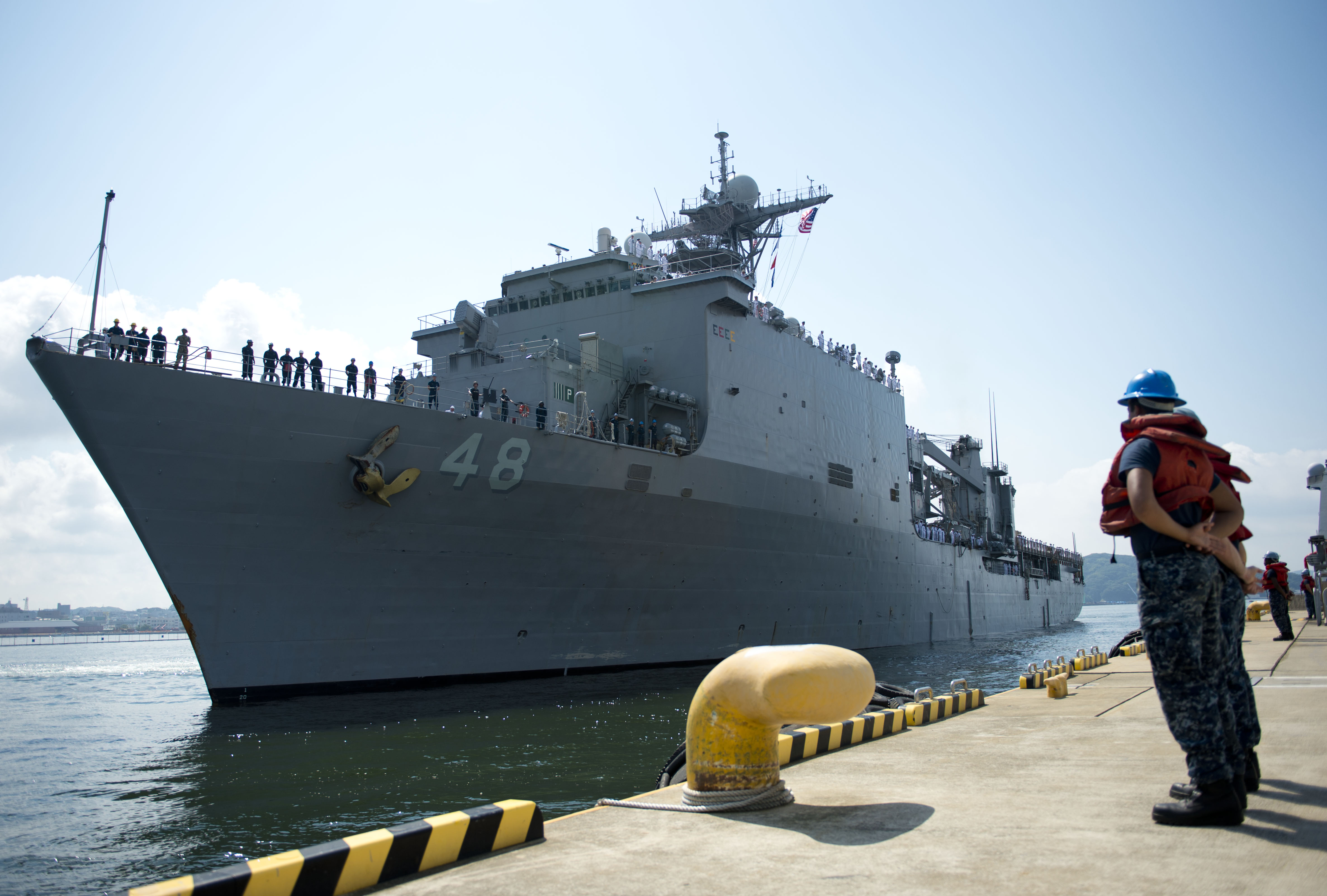 USS ASHLAND LSD-48 Ankunft Sasebo, Japan 06.08.2013Bild: U.S. Navy