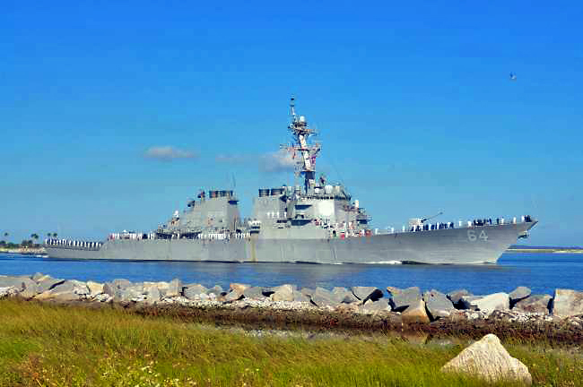 USS CARNEY DDG-64 Auslaufen Mayport 23.10.2013Bild: U.S. Navy