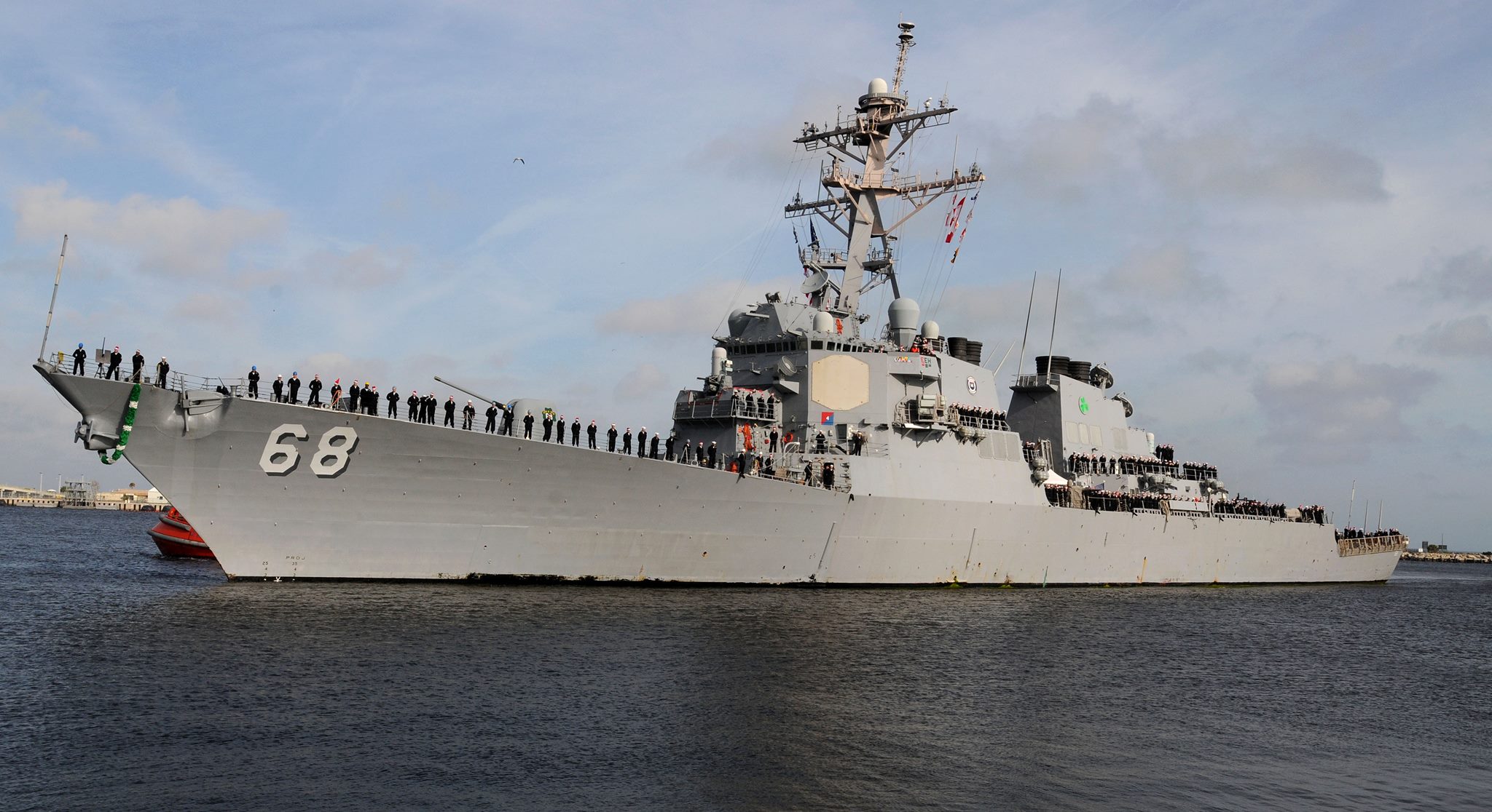 USS THE SULLIVANS DDG-68 Einlaufen Mayport 22.12.2013 Bild: U.S. Navy