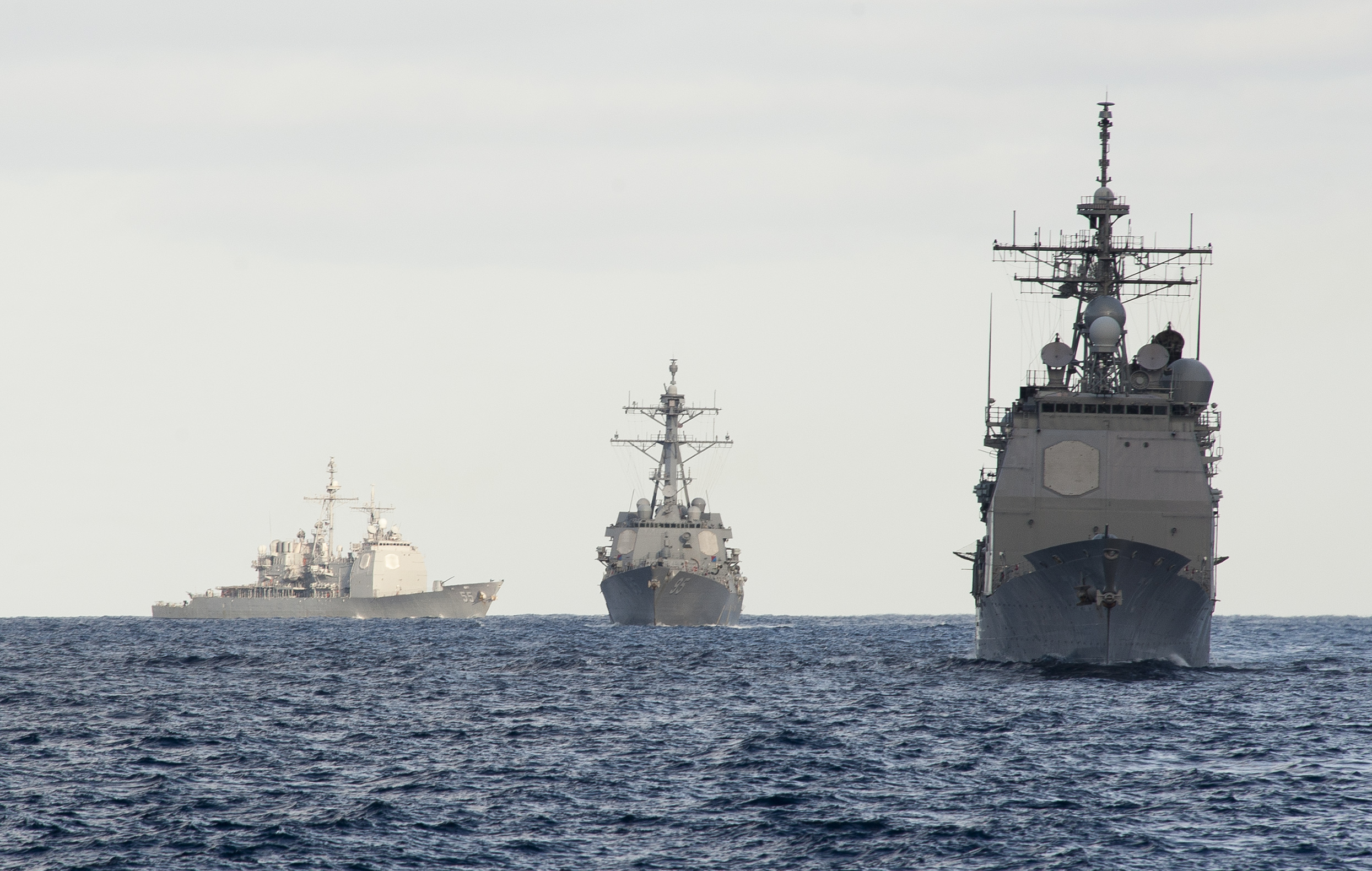 USS VELLA GULF CG-72, USS JAMES E. WILLIAMS DDG-95 und USS LEYTE GULF CG-55 am 18.03.2014 im Atlantik Bild: U.S. Navy