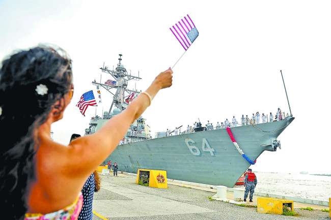 USS CARNEY DDG-64 Einlaufen Mayport 25.05.2014 Bild: U.S. Navy