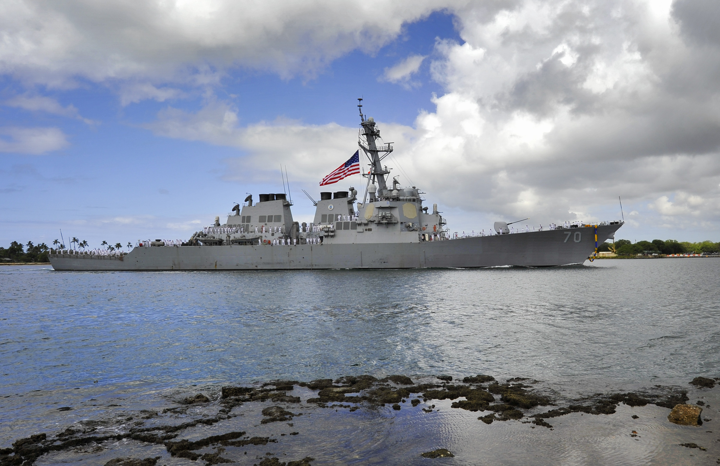 USS HOPPER DDG-70 Einlaufen Pearl Harbor am 06.05.2014 Bild: U.S. Navy