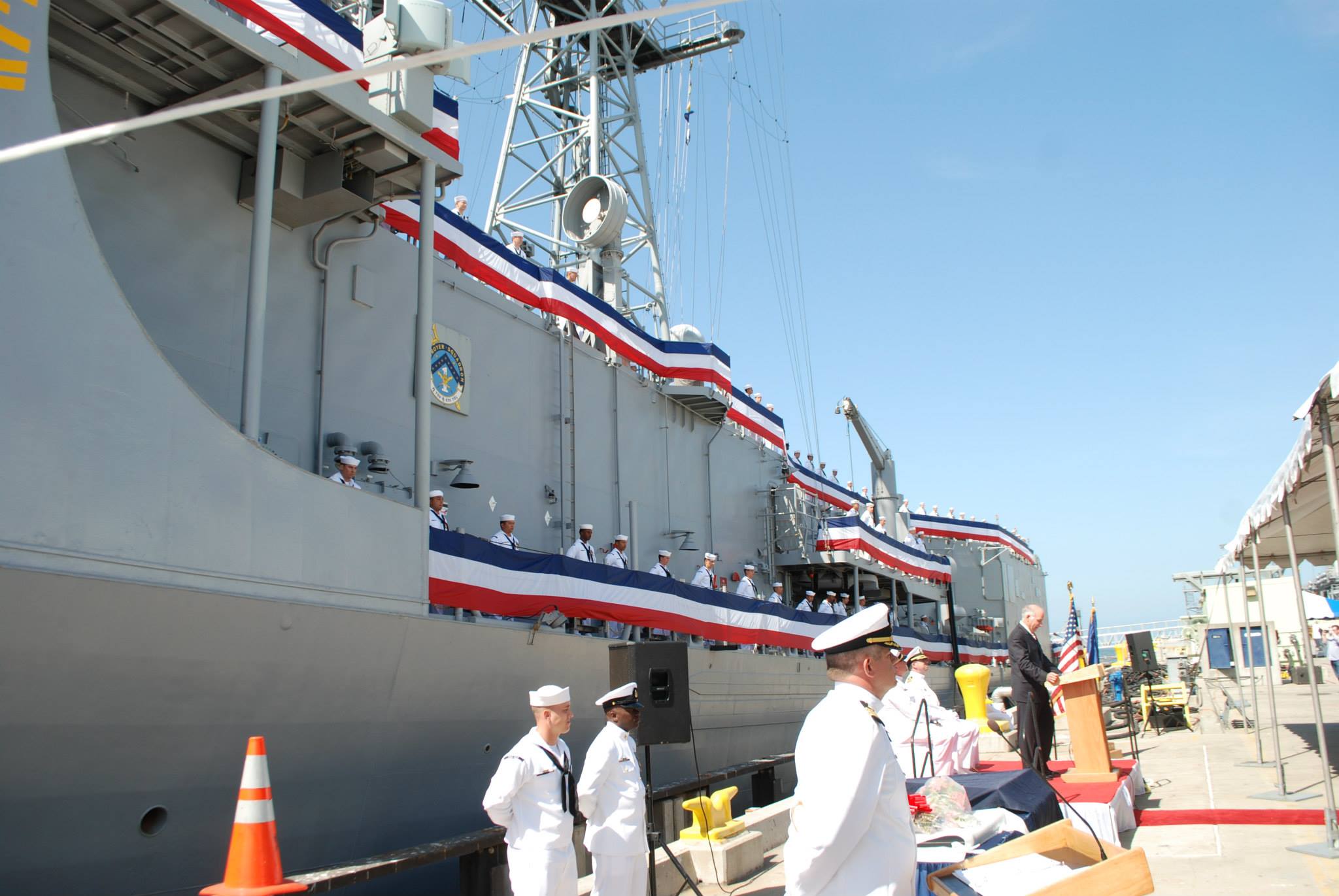 USS RENTZ FFG-46 Decommissioning Ceremony Bild: U.S. Navy