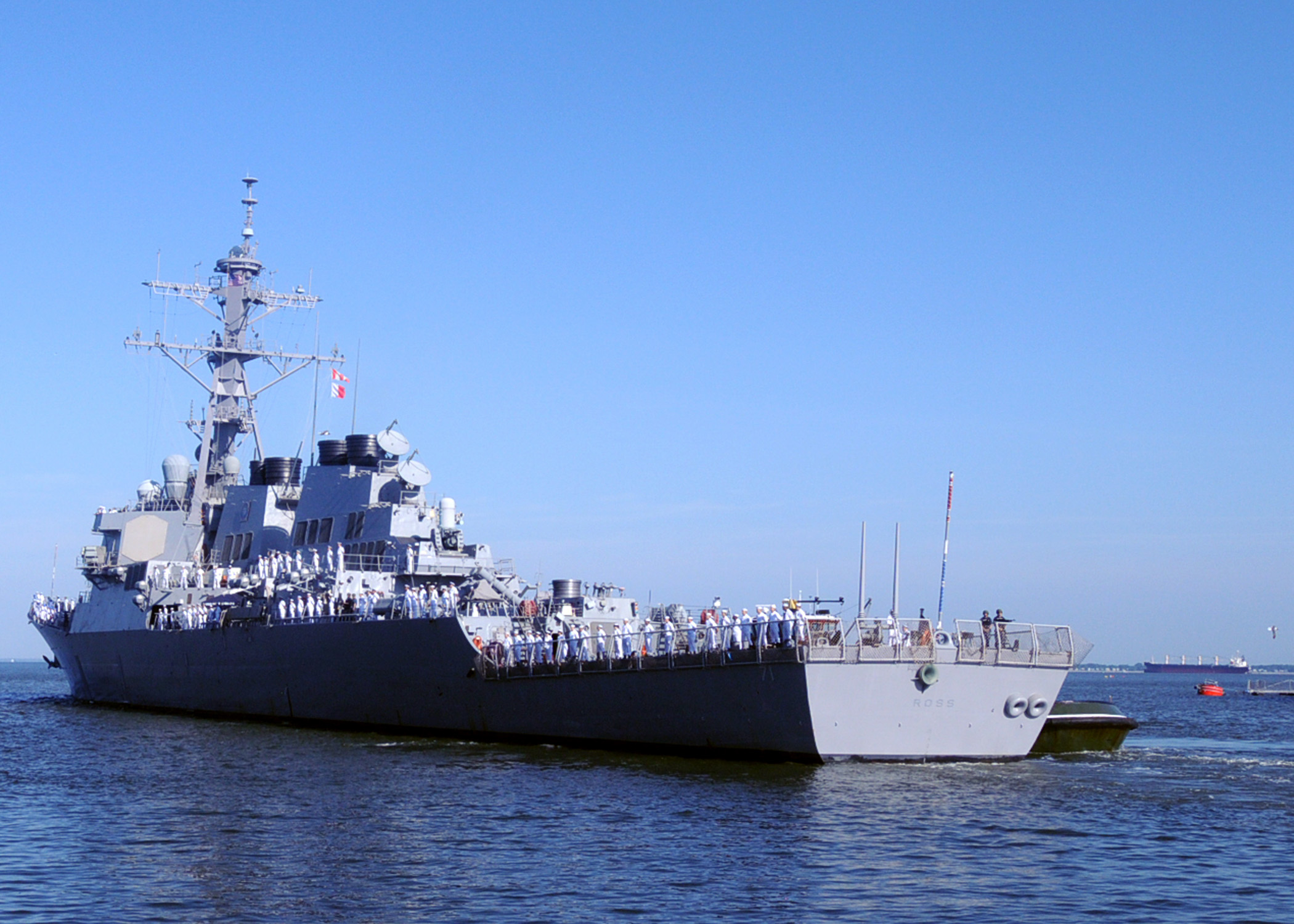 USS ROSS DDG-71 Auslaufen Norfolk am 03.06.2014 Bild: U.S. Navy