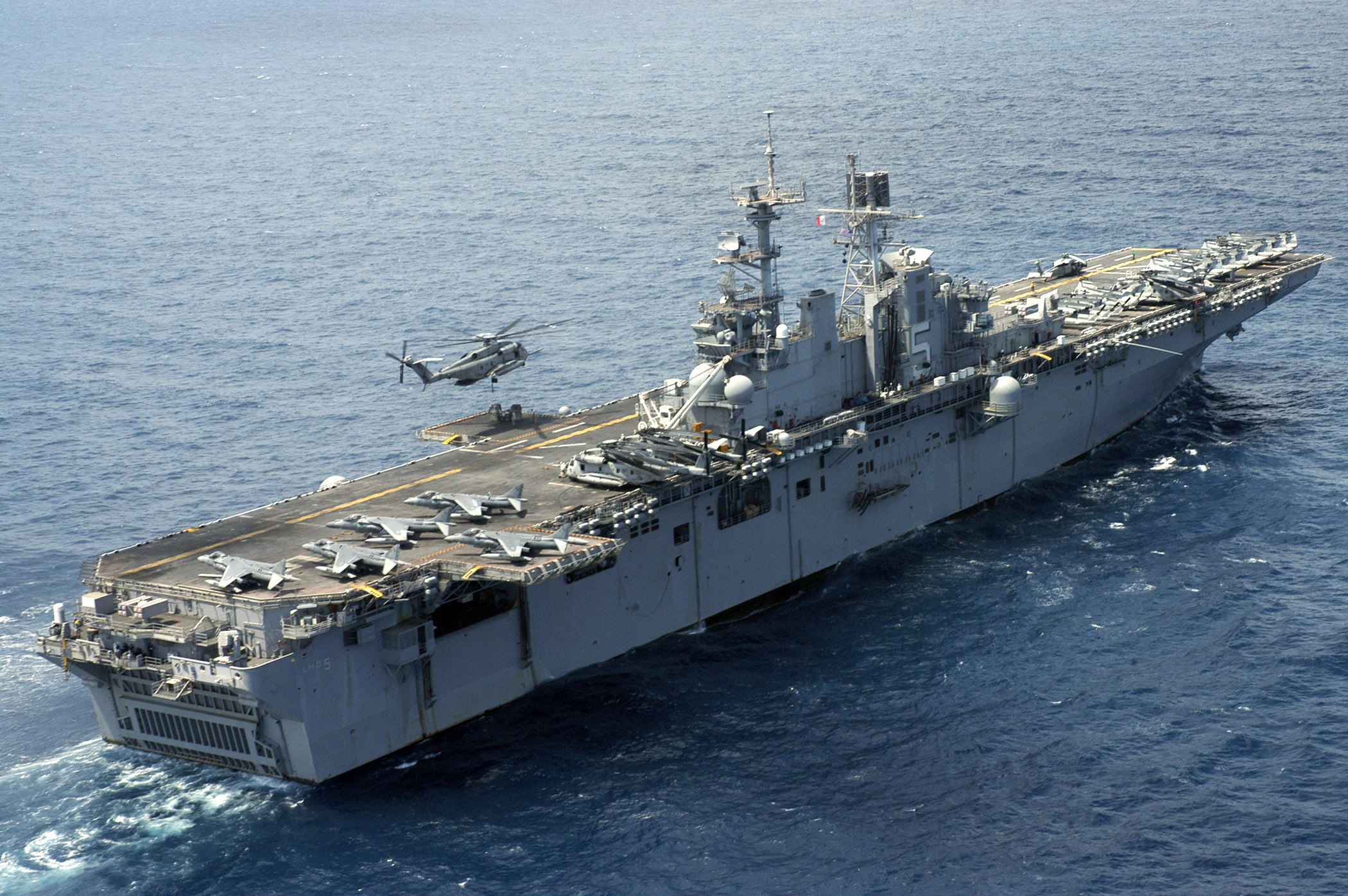 USS BATAAN LHD-5 Bild: U.S. Navy
