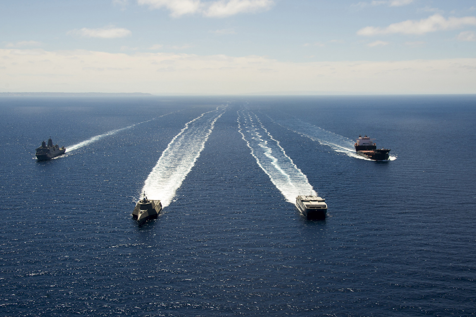 Schiffsformation während RIMPAC 2014 Bild: U.S. Navy