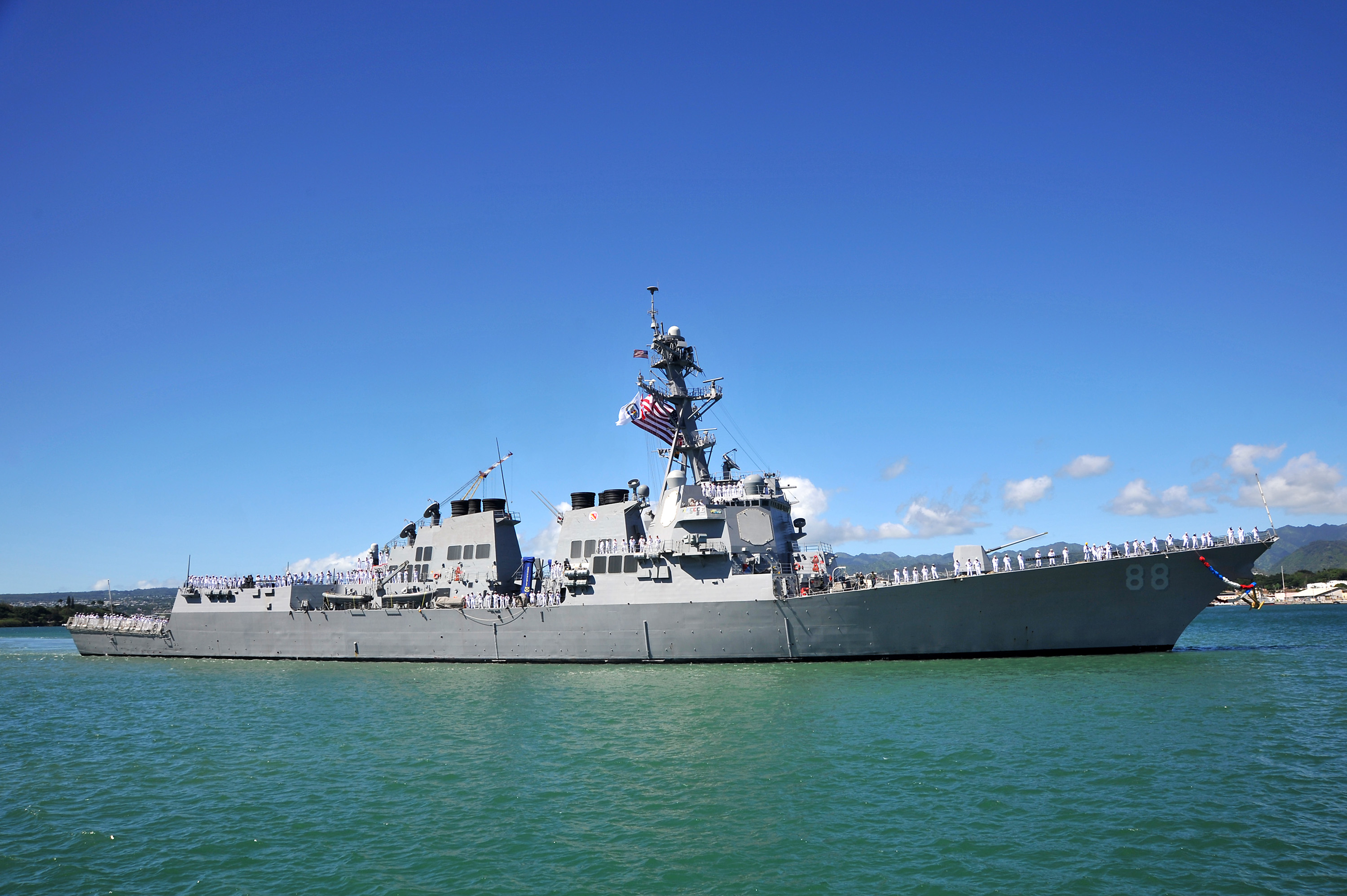 USS PREBLE DDG-88 Einlaufen Pearl Harbor am 14.08.2014 Bild: U.S. Navy
