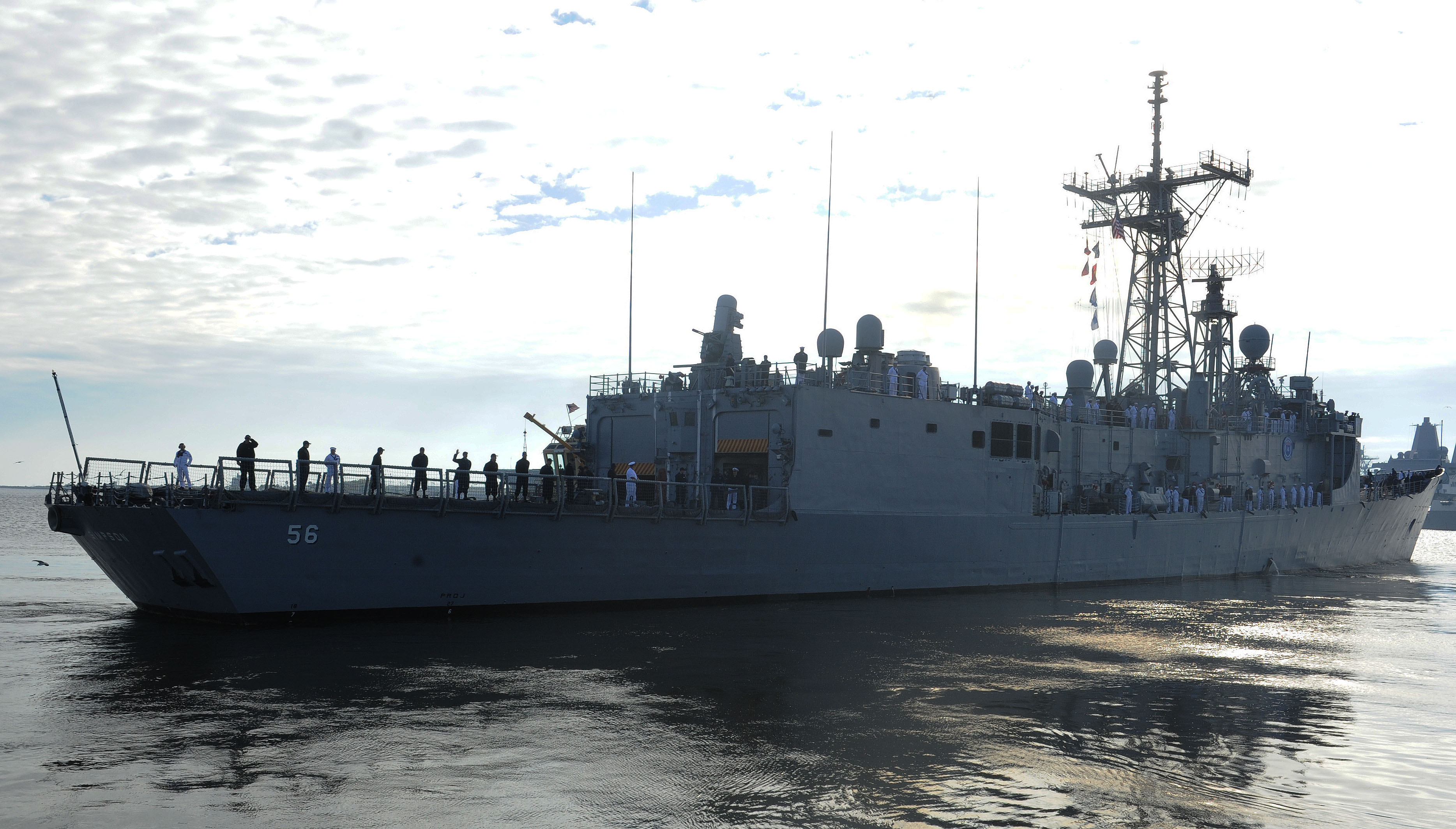 USS SIMPSON FFG-56 Auslaufen Mayport am 13.11.2014 Bild: U.S. Navy