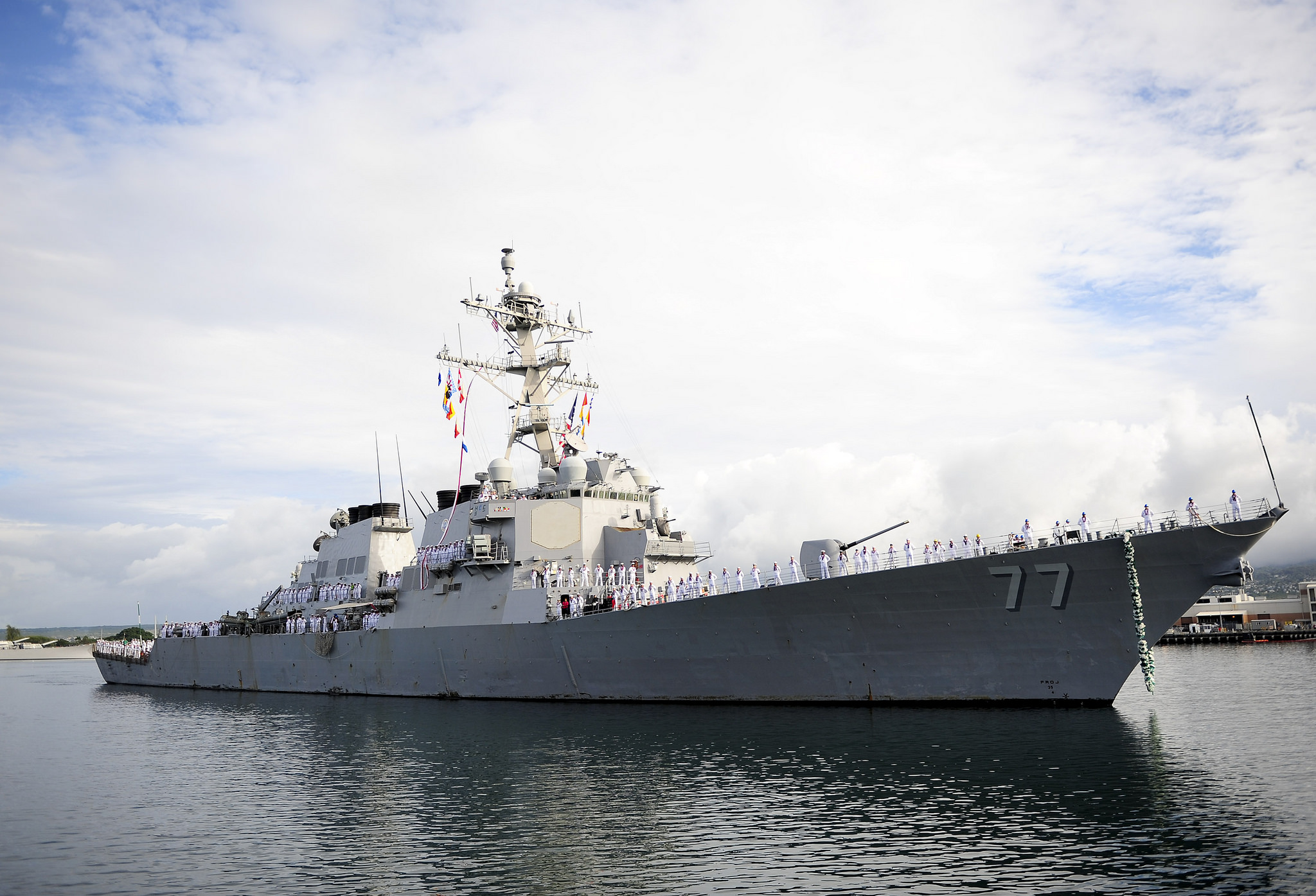 USS O`KANE DDG-77 Einlaufen Pearl Harbor am 05.12.2014 Bild: U.S. Navy