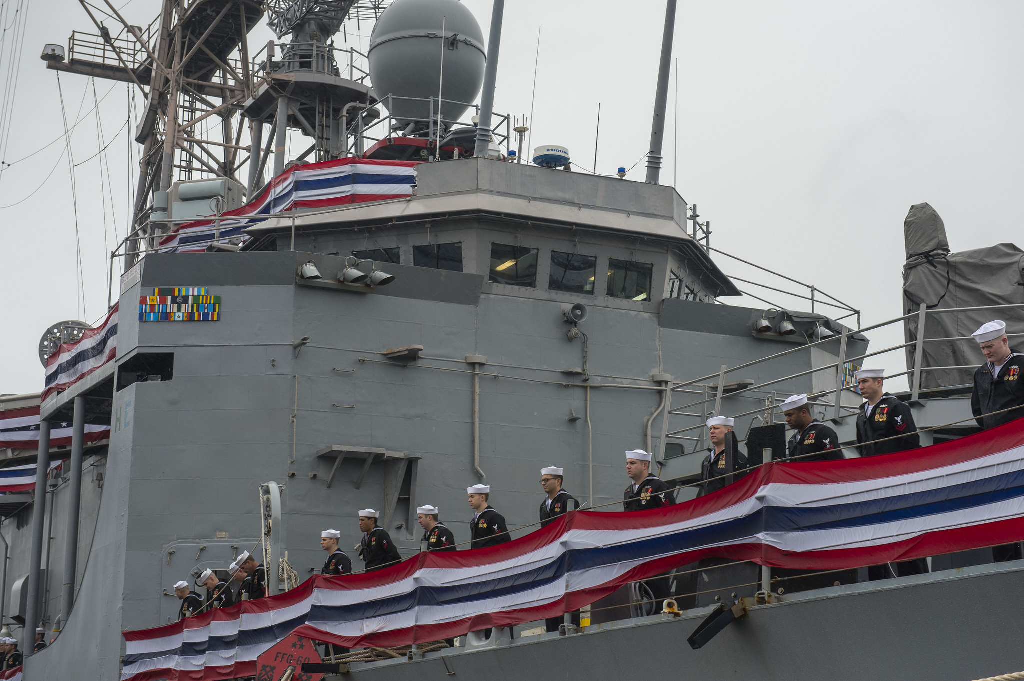 USS RODNEY M. DAVIS FFG-60 Decommissioning Ceremony Bild: U.S. Navy