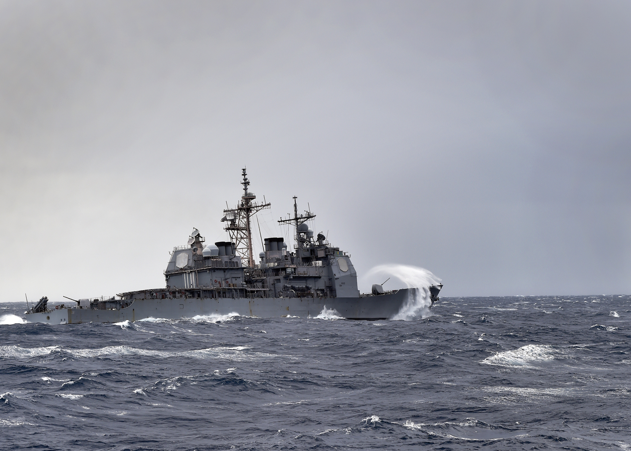 USS ANZIO CG-54 am 30.03.2015 im Atlantik Bild: U.S. Navy