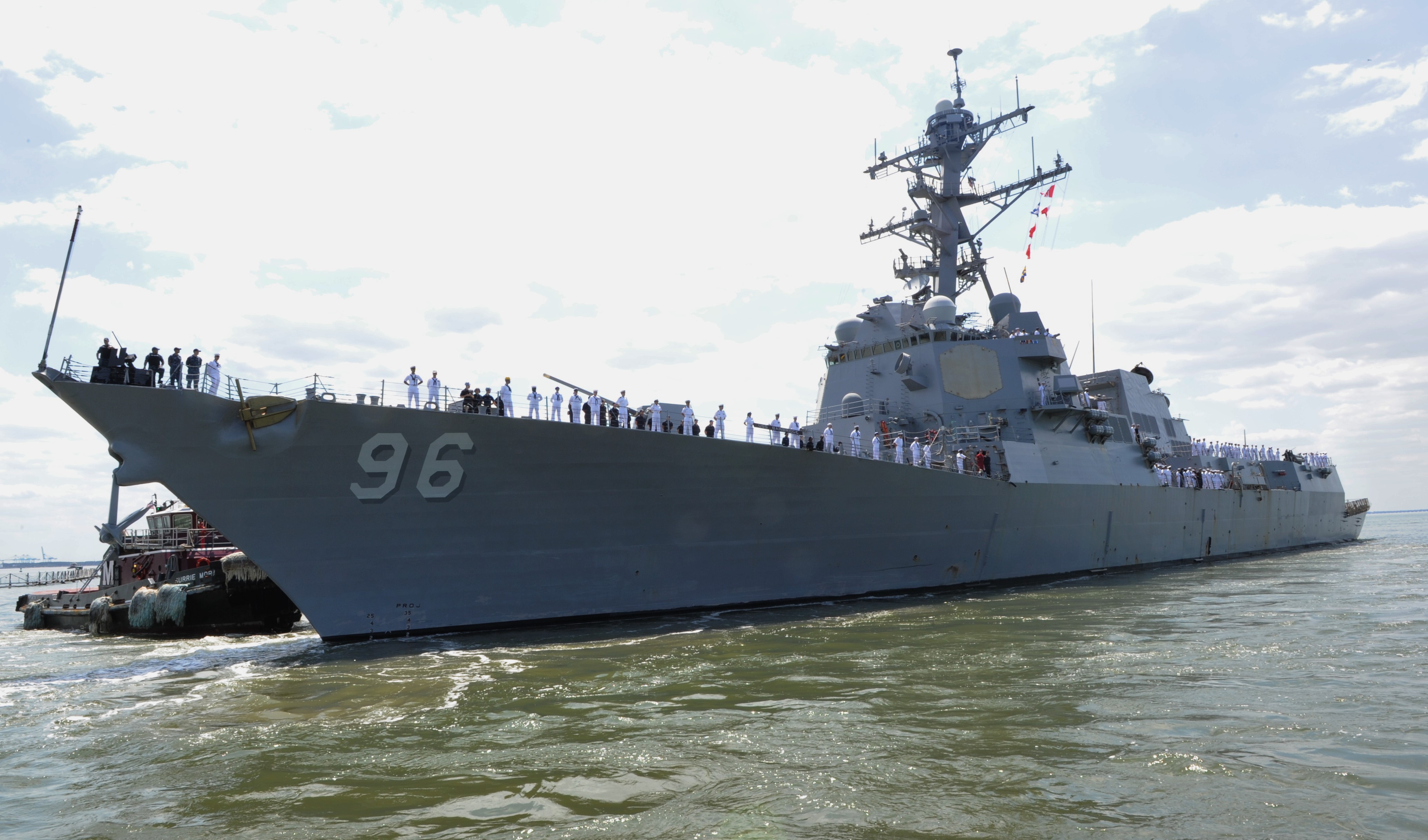 USS BAINBRIDGE DDG-96 Auslaufen Norfolk am 03.05.2015 Bild: U.S. Navy