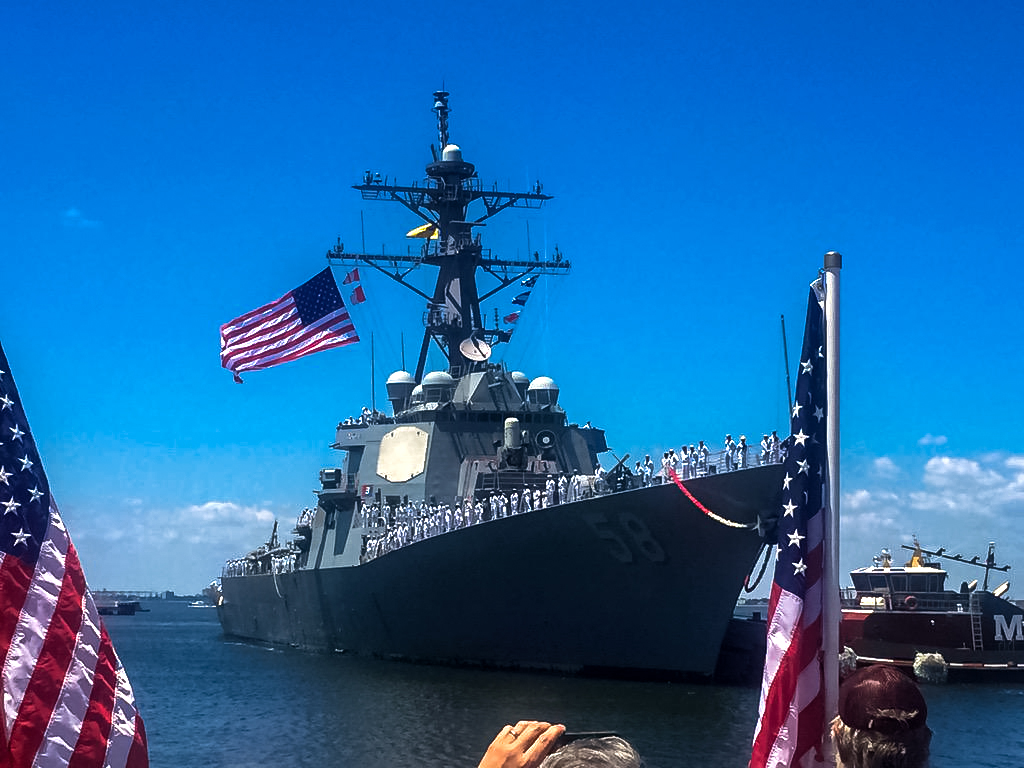 USS LABOON DDG-58 Einlaufen Norfolk am 24.07.2015 Bild: USS LABOON Twitter page