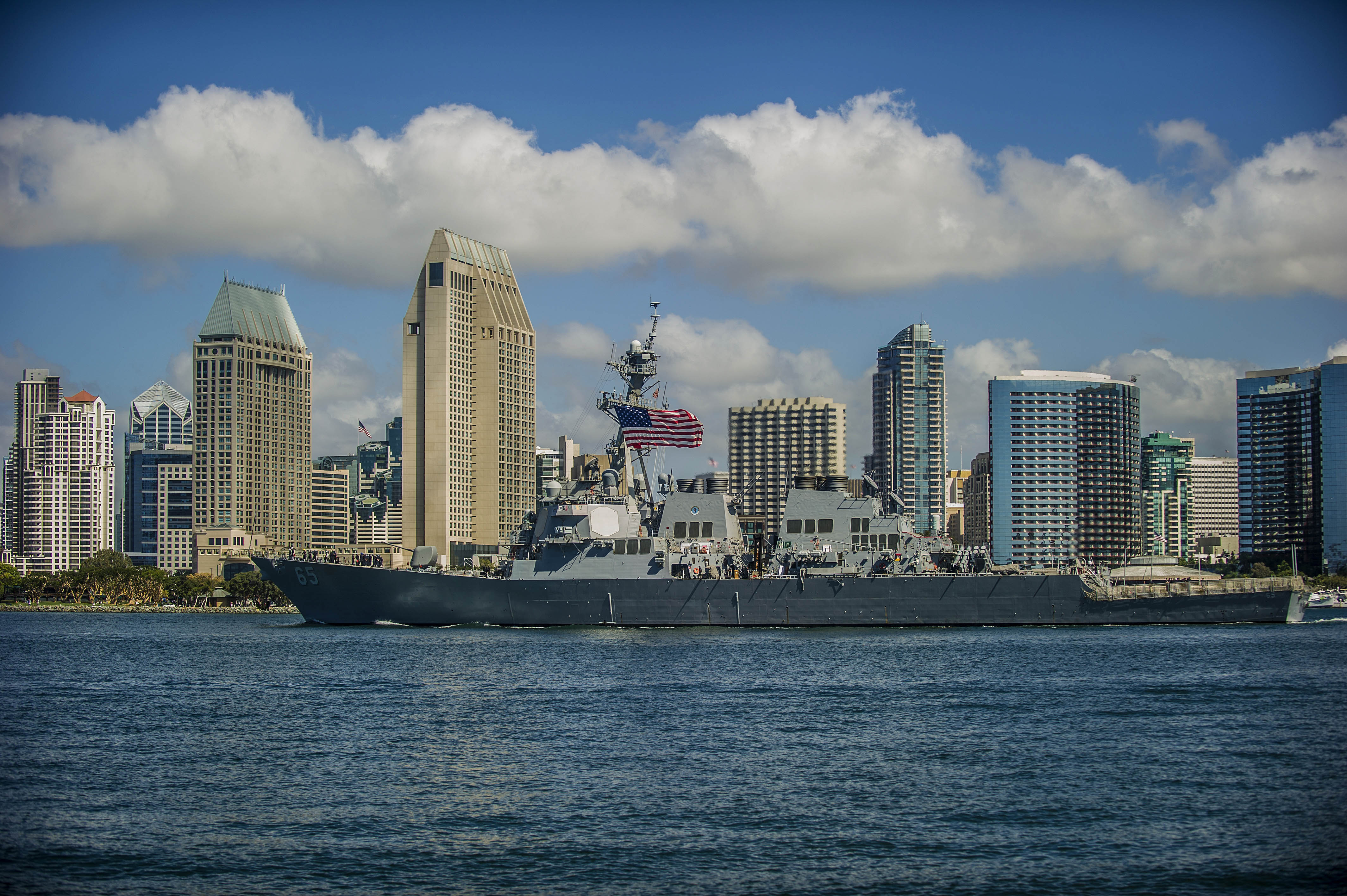USS BENFOLD DDG-65 Auslaufen San Diego am 02.0.2015 Bild: U.S. Navy