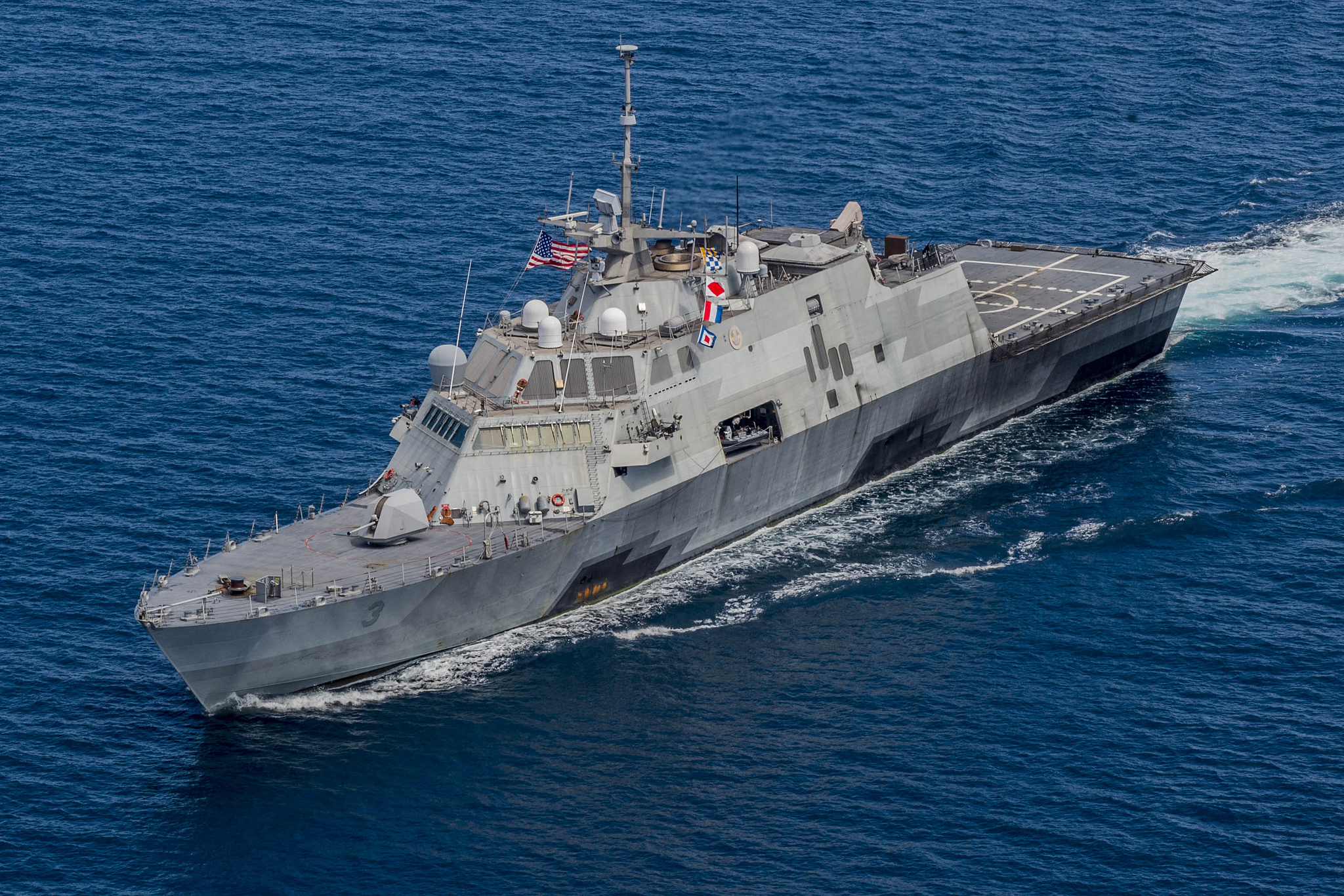 USS FORT WORTH LCS-3 am 19.08.2015 in der Sulu-See Bild: U.S. Navy