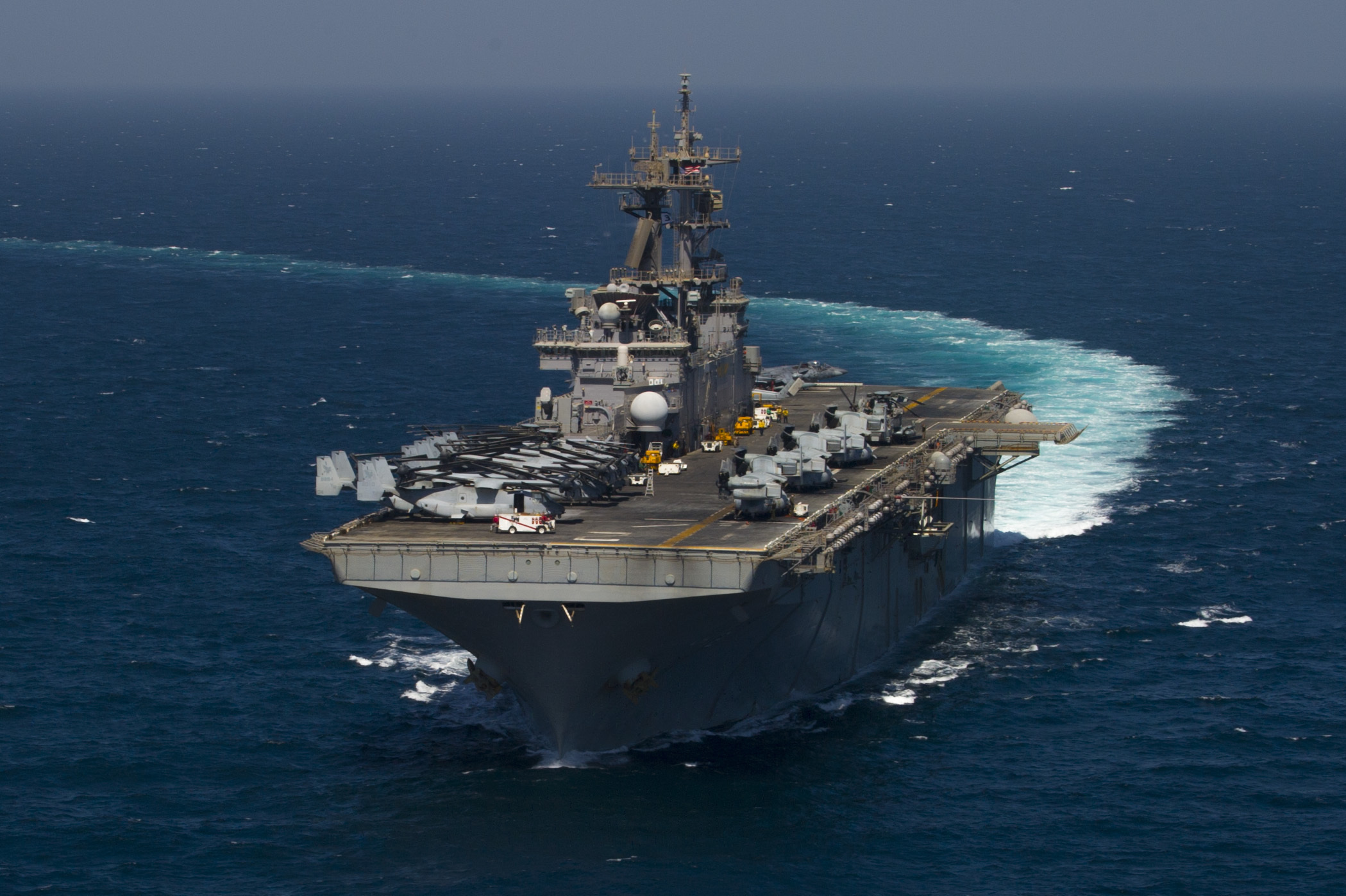 USS ESSEX LHD-2 am 24.09.2015 im Arabischen Meer Bild: U.S. Navy