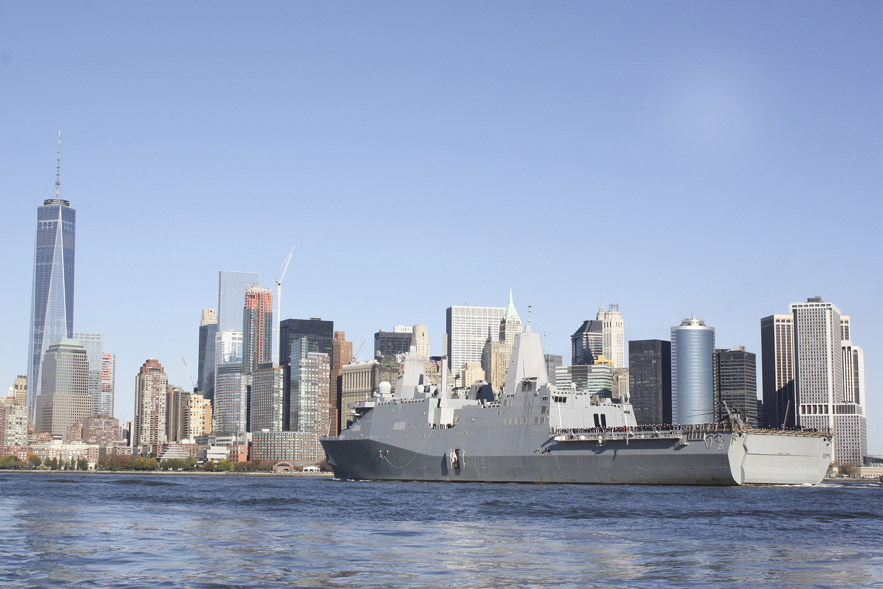 USS NEW YORK LPD-21 Einlaufen New York City am 08.11.2015 Bild: U.S. Navy