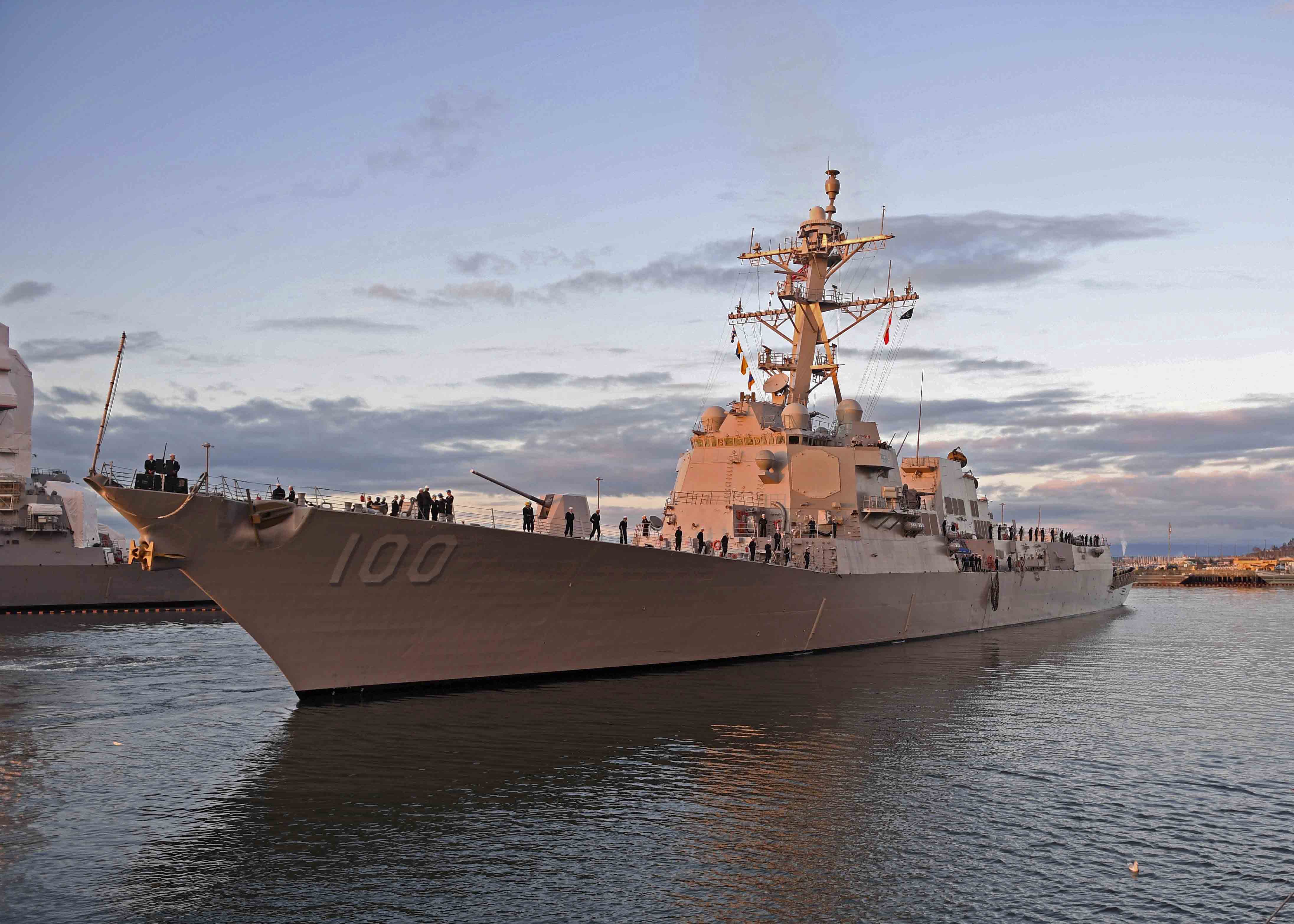 USS KIDD DDG-100 Einlaufen Everett am 21.11.2016 Bild: U.S. Navy